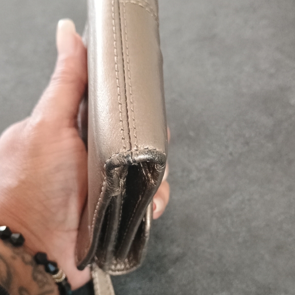 Vintage Coach Madison Metallic Taupe Leather Tri Fold Wallet - Picture 4 of 5